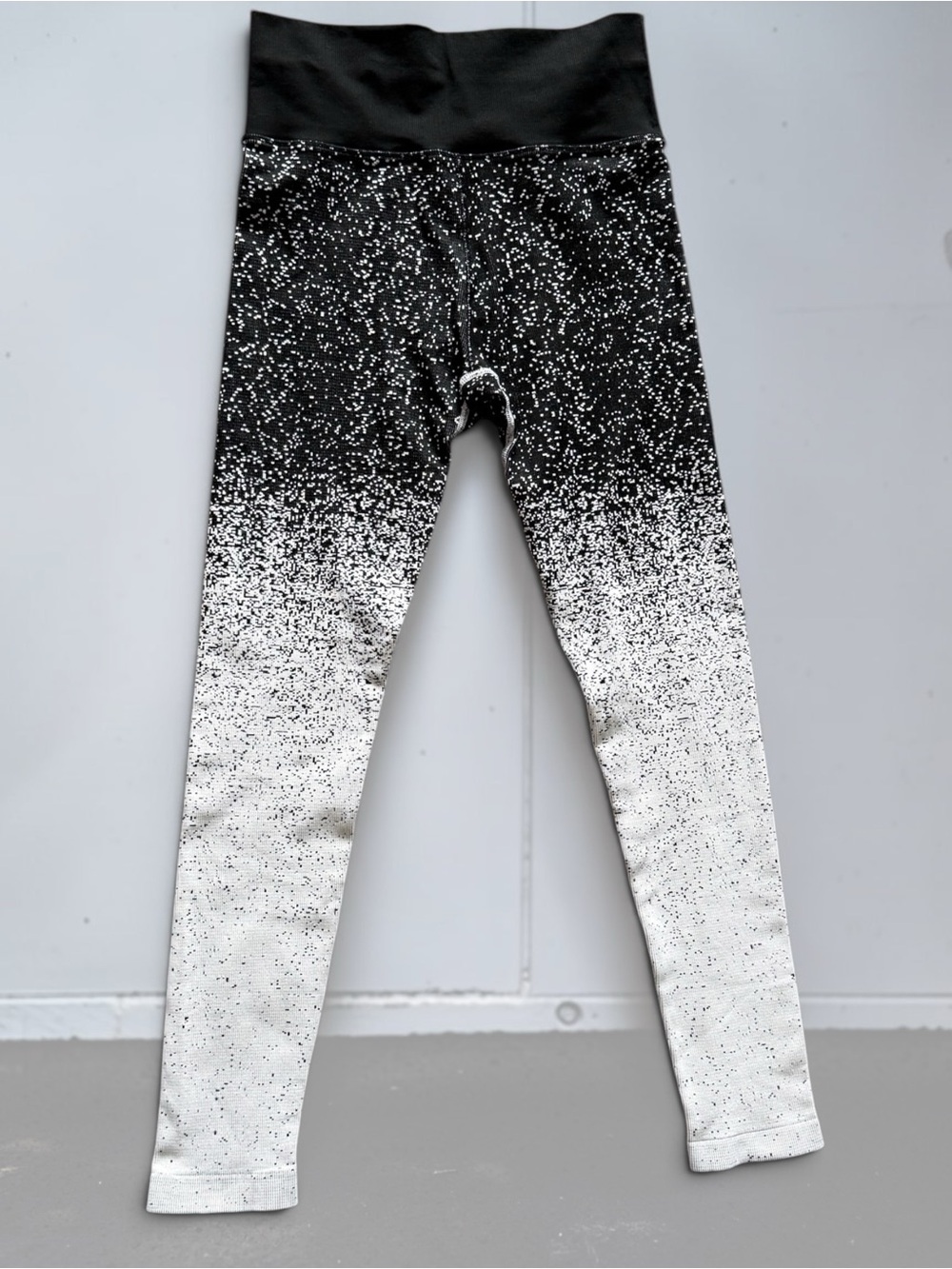 Athleta Black and White Ombre Speckle Kids Leggings